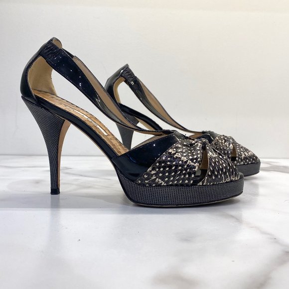 Vintage Oscar de la Renta black patent platform pumps - Picture 4 of 13